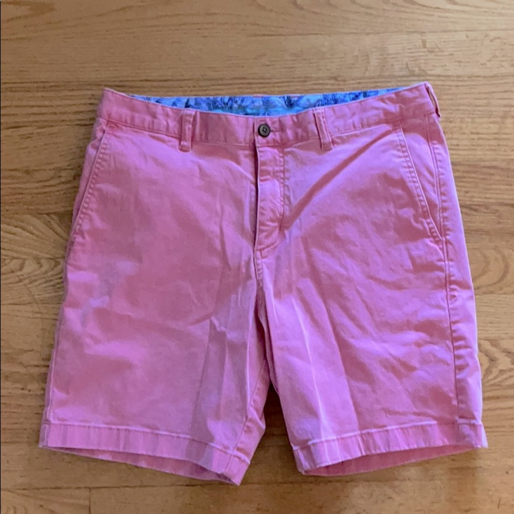 Tommy Bahama shorts 34 Red